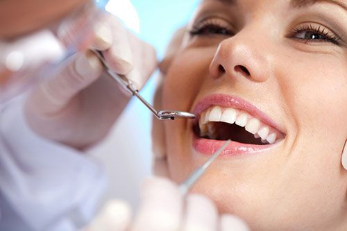 Nguyên nhân và triệu chứng của bệnh sâu răng